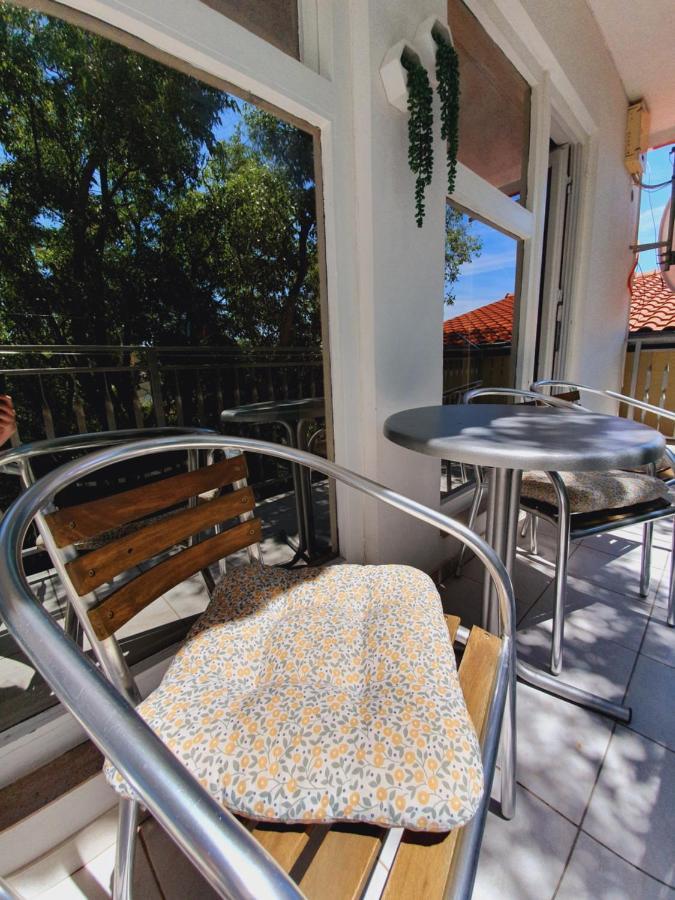 Apartmani Starigrad Paklenica - Danijel Esterno foto