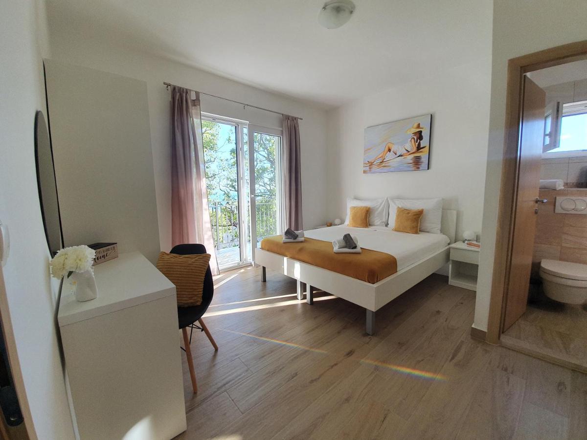 Apartmani Starigrad Paklenica - Danijel Esterno foto