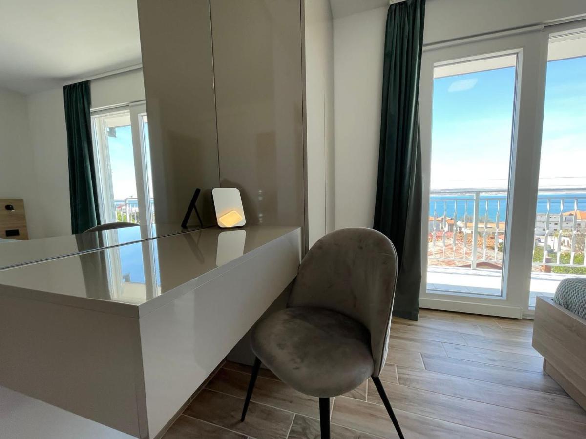 Apartmani Starigrad Paklenica - Danijel Esterno foto
